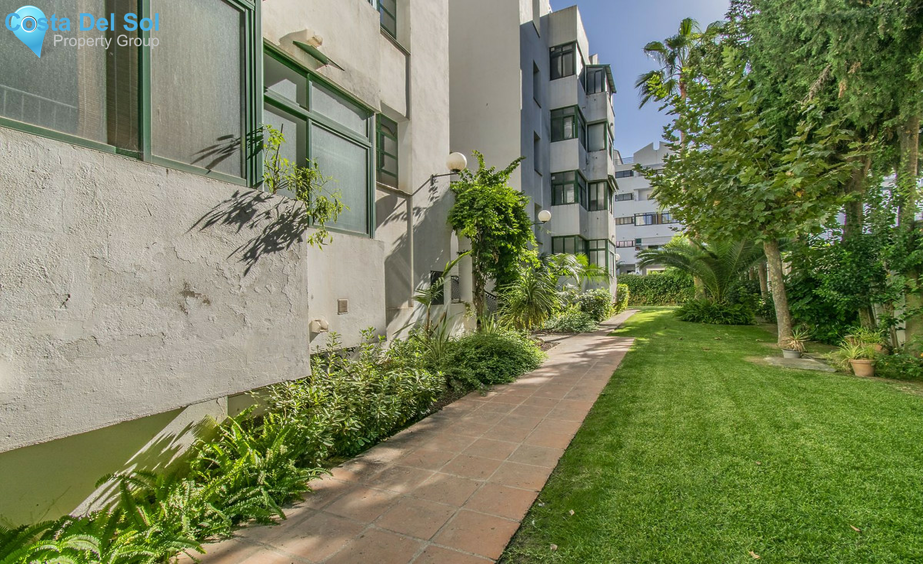 Top Floor Apartment in San Pedro de Alcántara-1403576