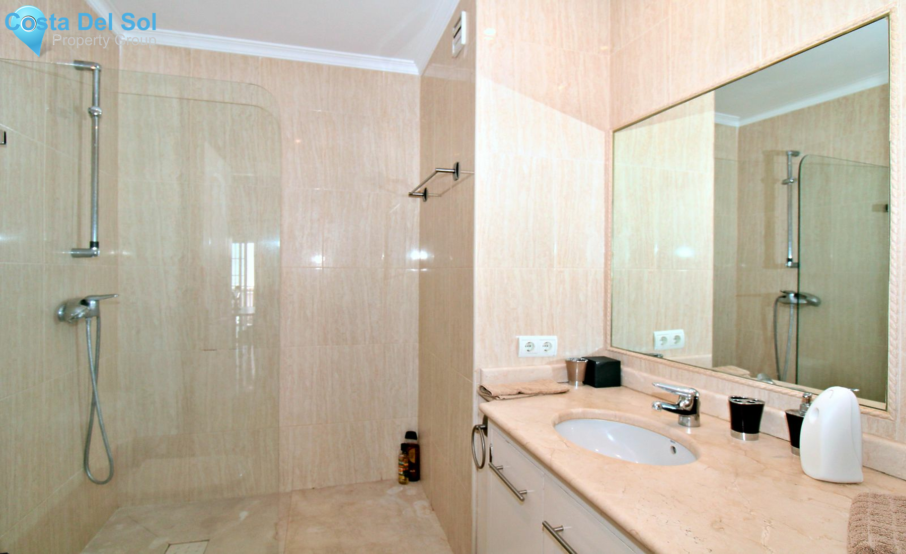 Top Floor Apartment in San Pedro de Alcántara-1490232