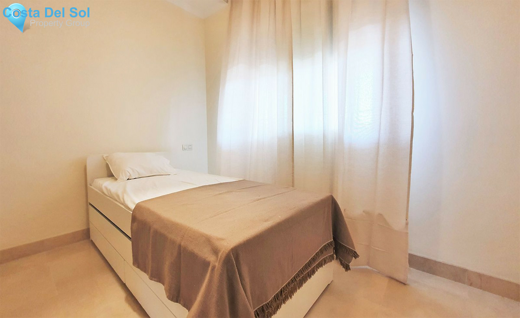 Top Floor Apartment in Selwo-1279481