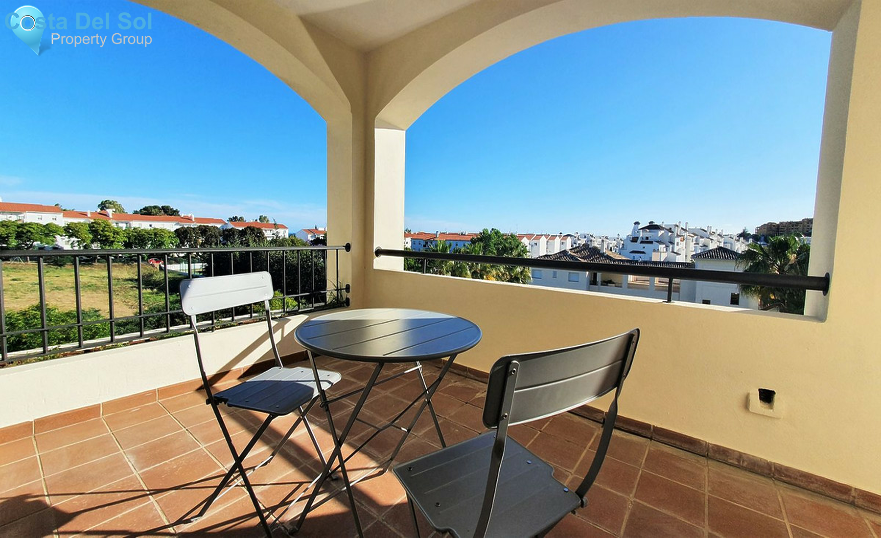 Top Floor Apartment in Selwo-1279466