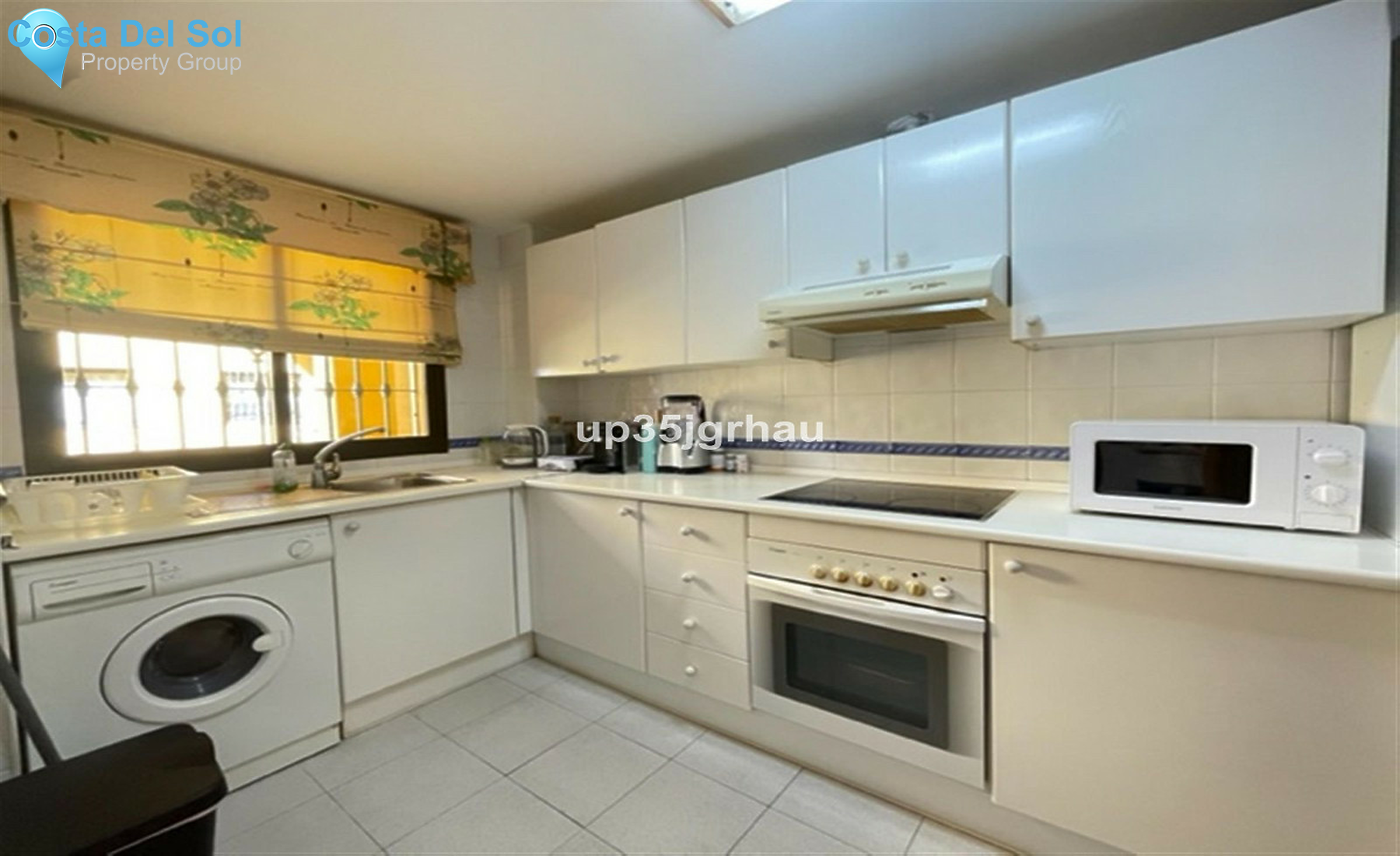Top Floor Apartment in Selwo-1437127