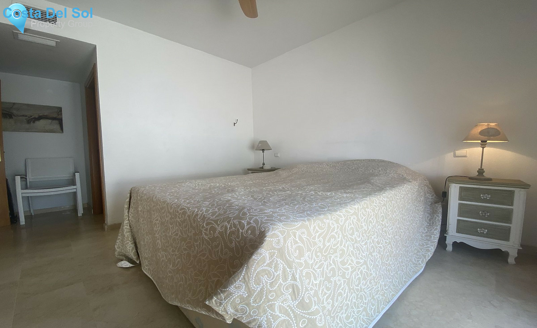 Top Floor Apartment in Selwo-1440910