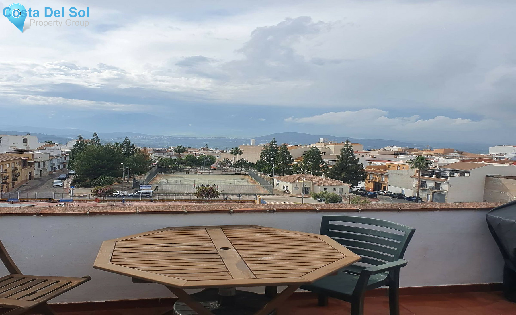 Townhouse in Alhaurín el Grande-1270920