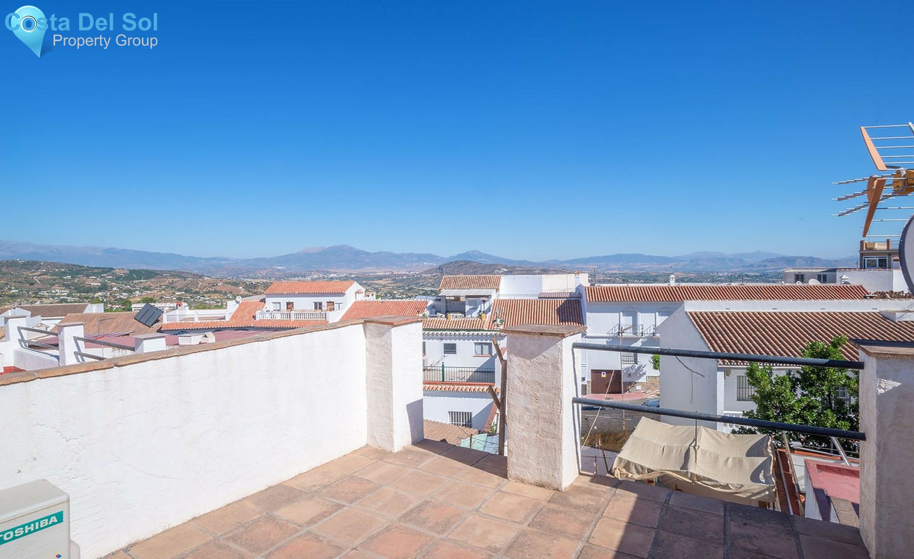 Townhouse in Alhaurín el Grande-1439979