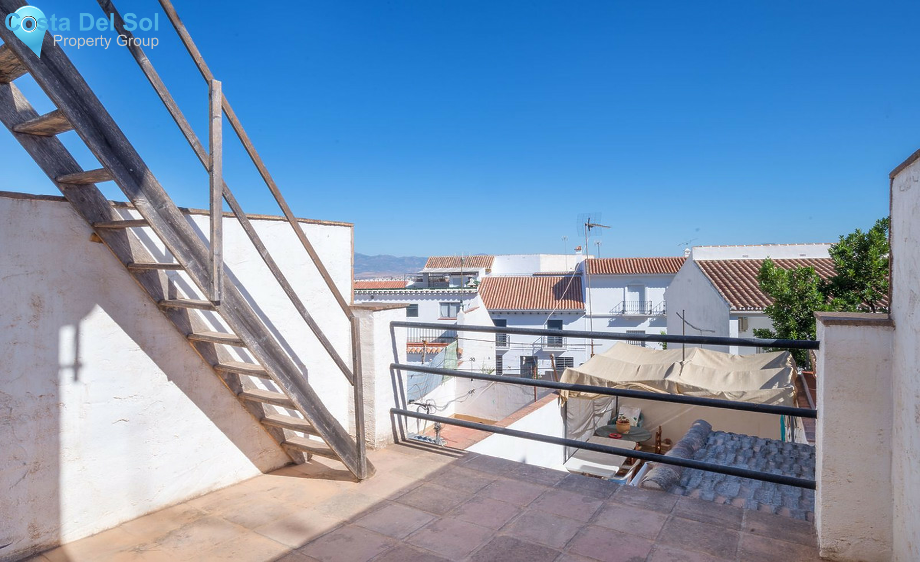 Townhouse in Alhaurín el Grande-1439981