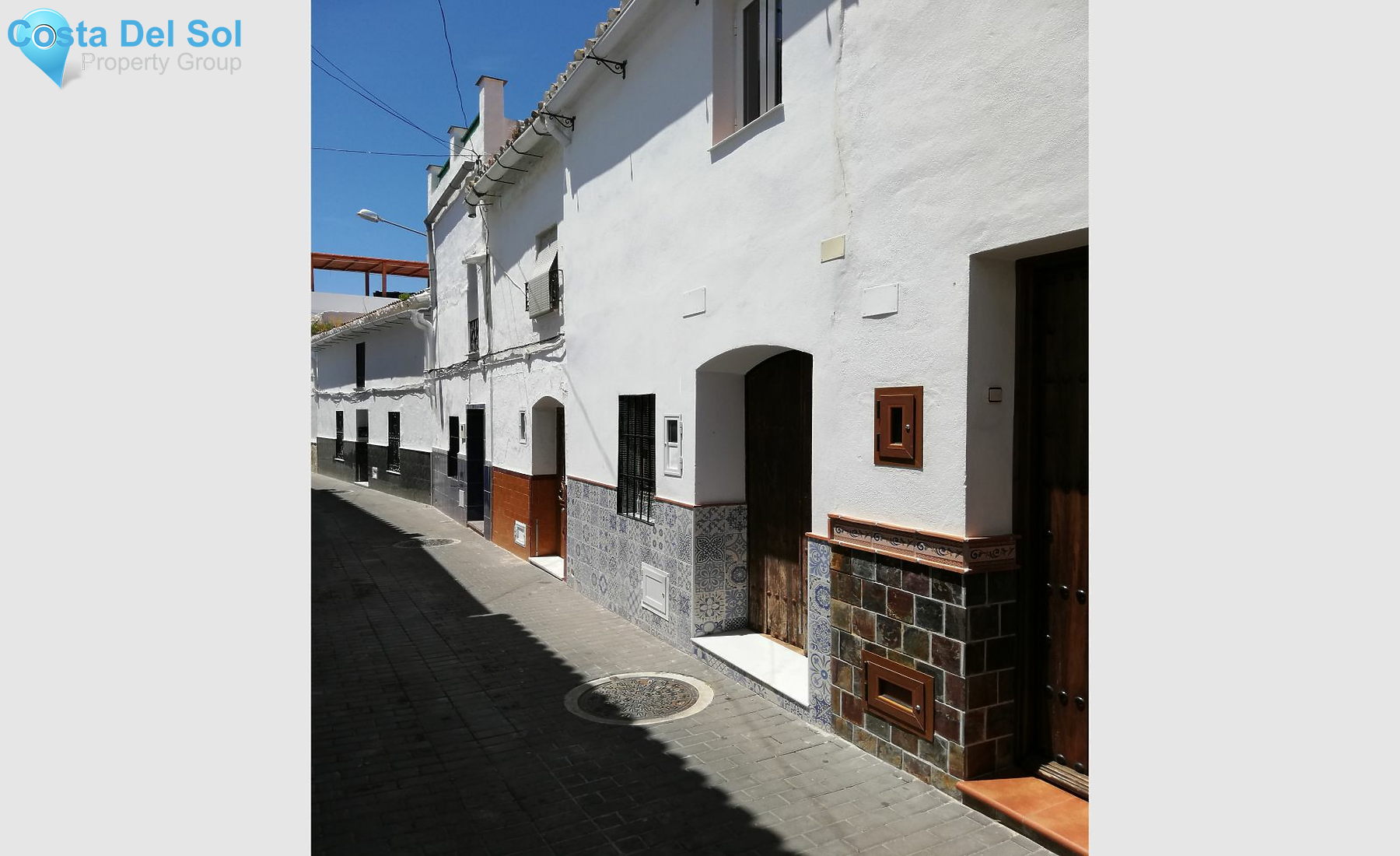 Townhouse in Alhaurín el Grande-1131843