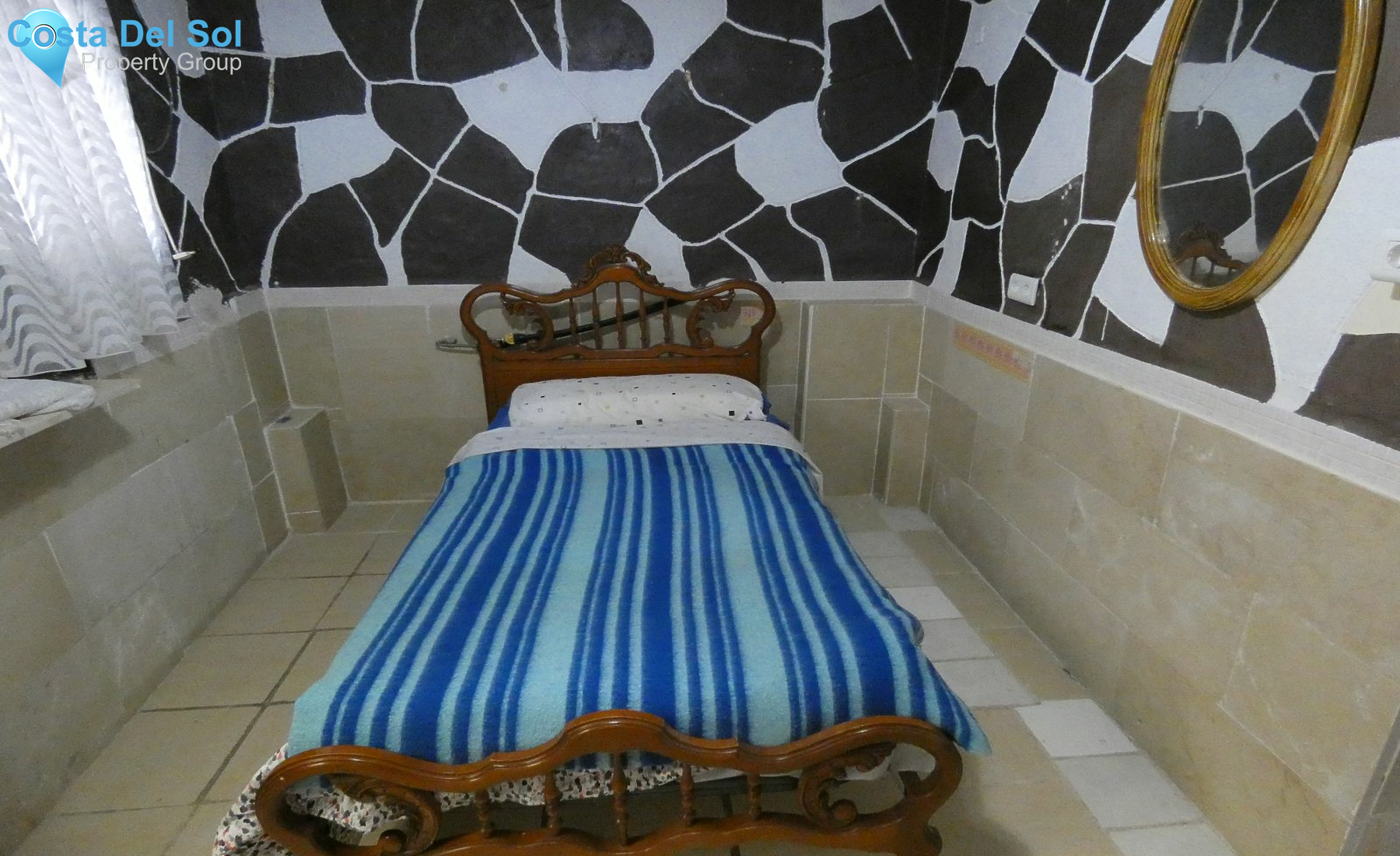Townhouse in Alhaurín el Grande-1131918