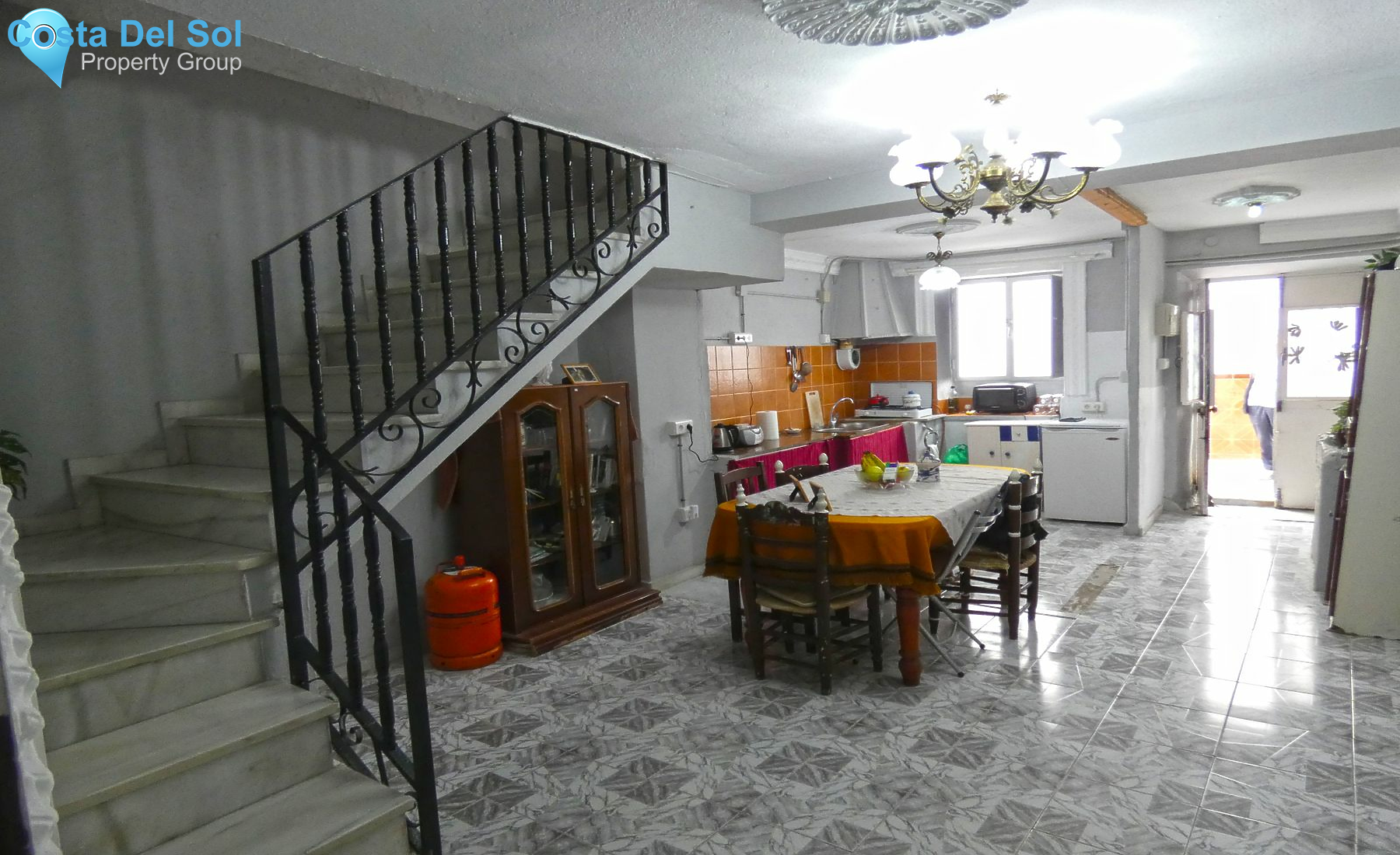 Townhouse in Alhaurín el Grande-1131914