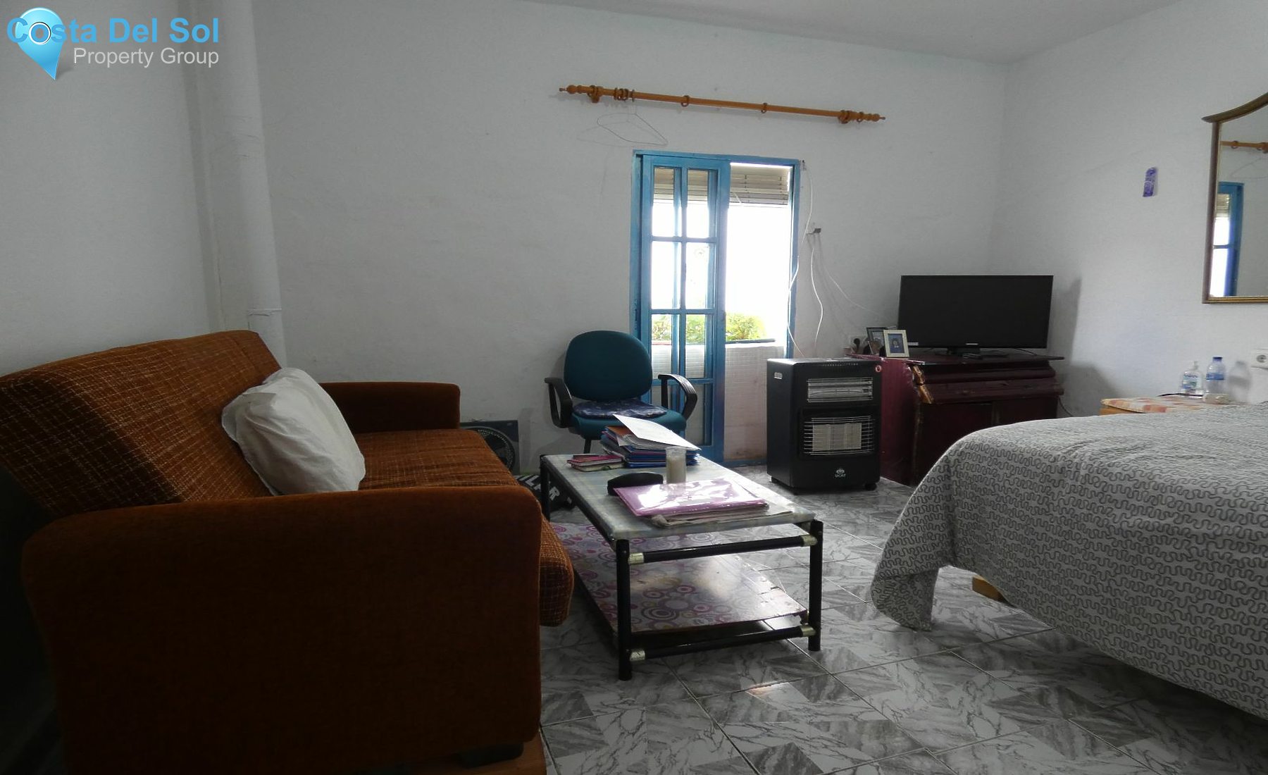 Townhouse in Alhaurín el Grande-1131917