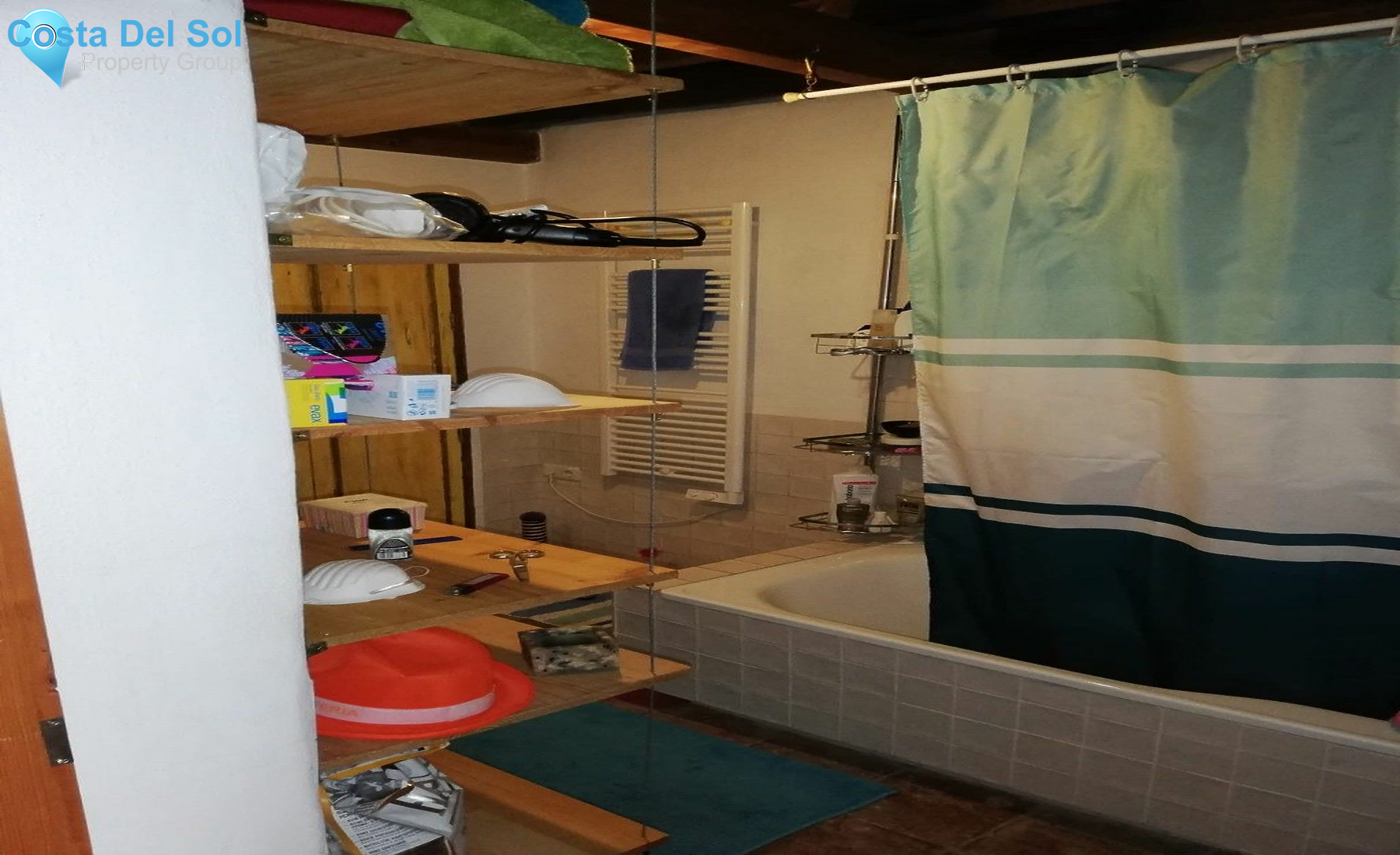 Townhouse in Alhaurín el Grande-1189115