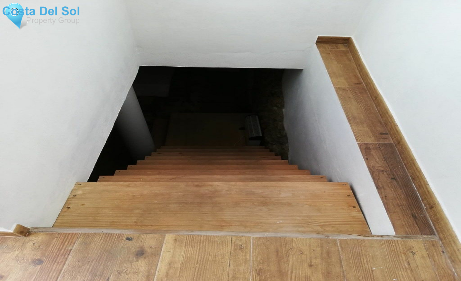 Townhouse in Alhaurín el Grande-1189117