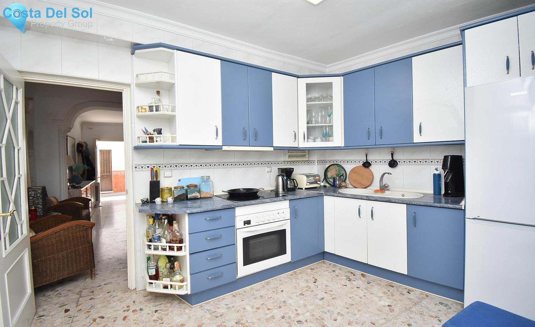 Townhouse in Alhaurín el Grande-1428290