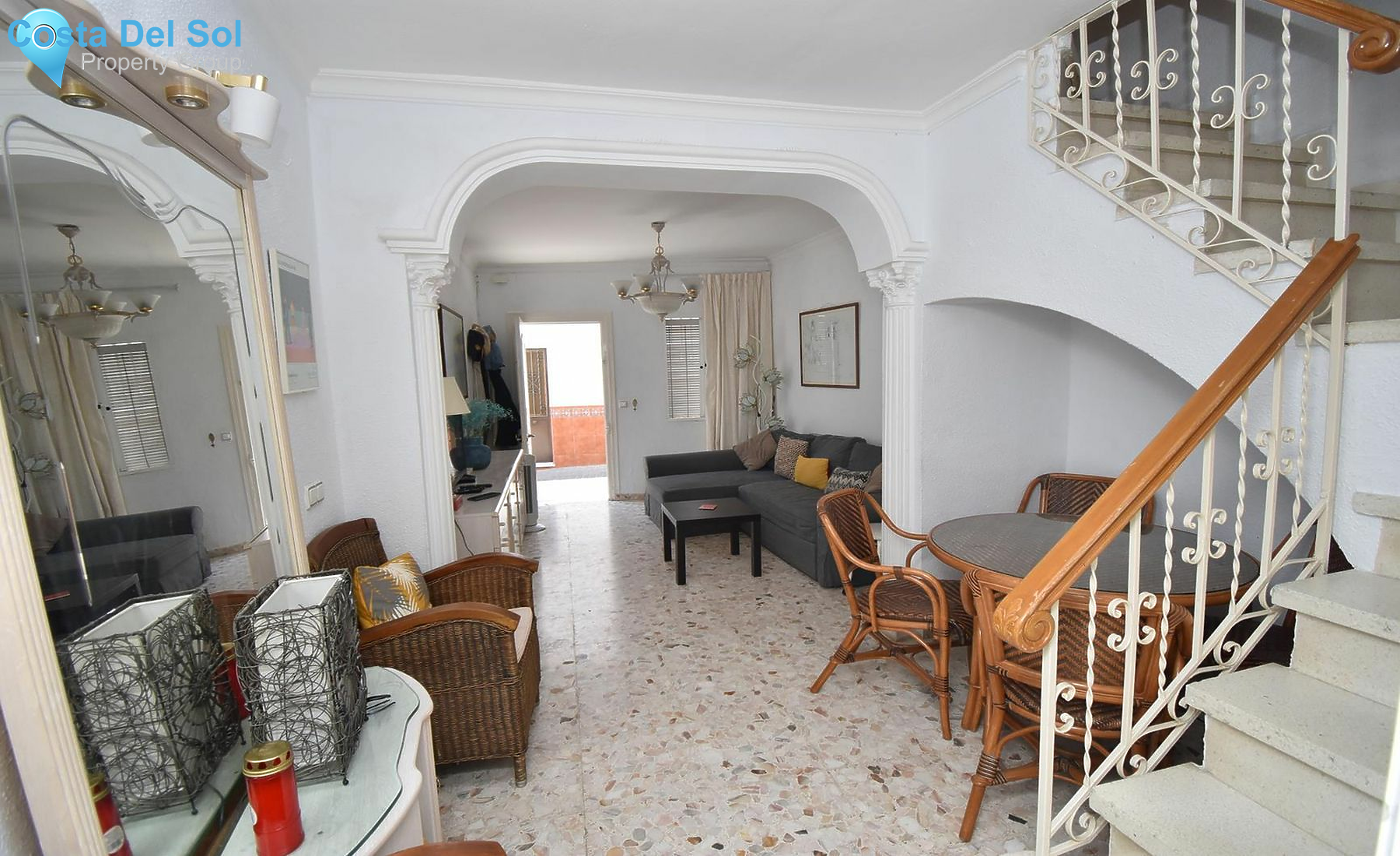 Townhouse in Alhaurín el Grande-1428291