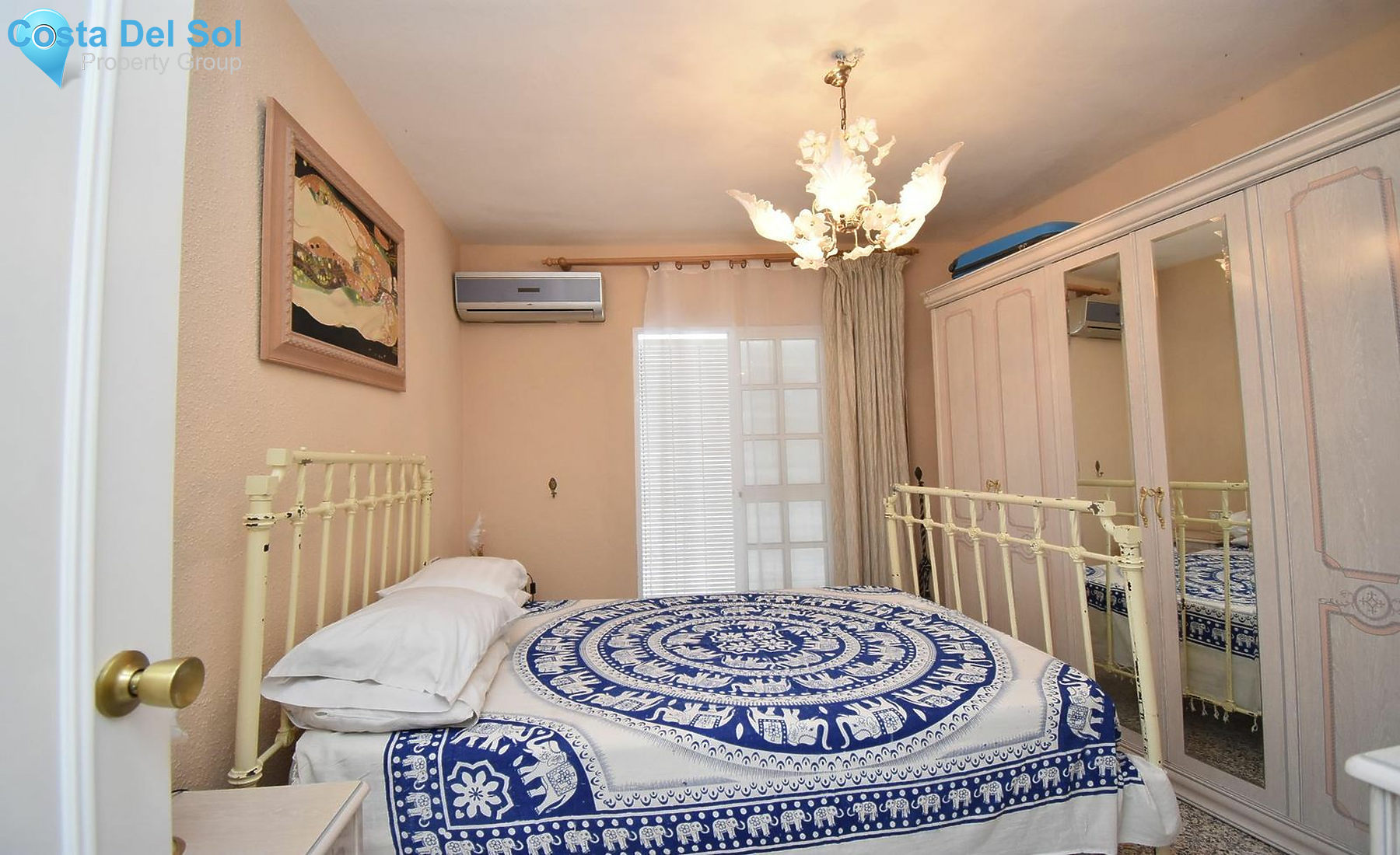 Townhouse in Alhaurín el Grande-1428293