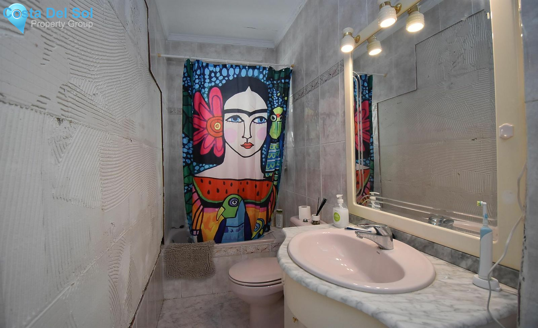 Townhouse in Alhaurín el Grande-1428296