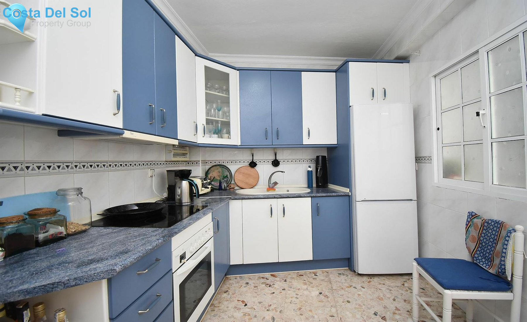 Townhouse in Alhaurín el Grande-1428285