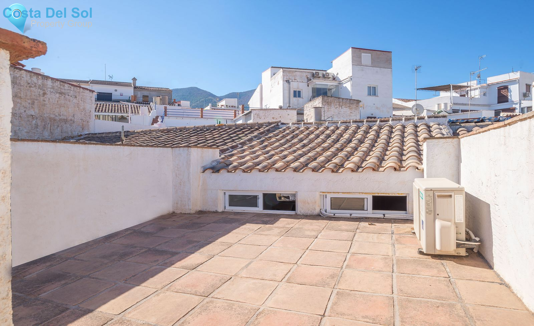 Townhouse in Alhaurín el Grande-1447072