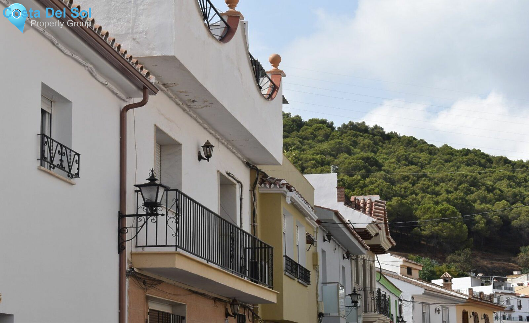 Townhouse in Alhaurín el Grande-1470022