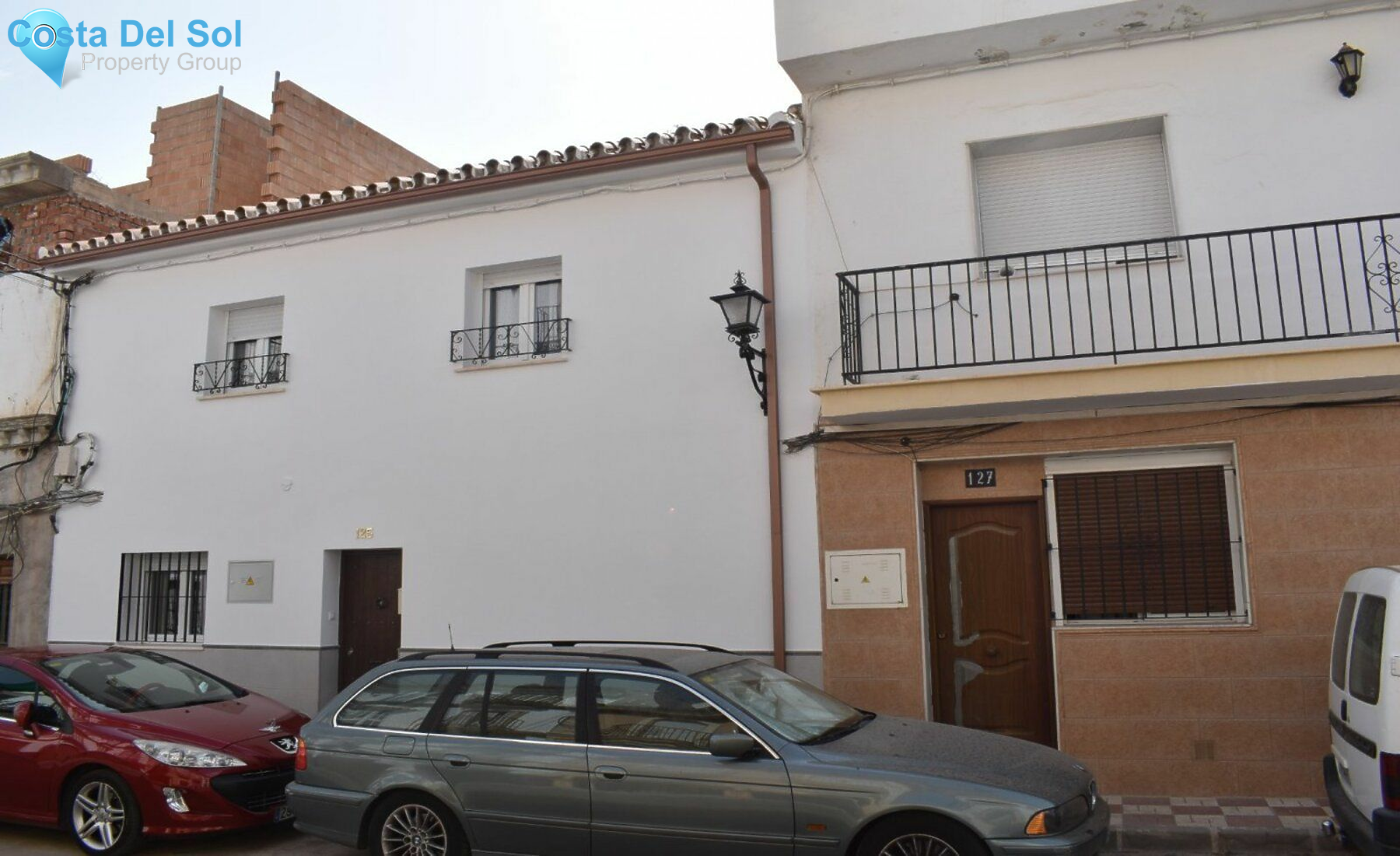 Townhouse in Alhaurín el Grande-1470037