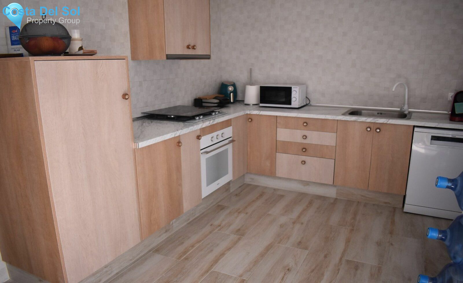 Townhouse in Alhaurín el Grande-1470028