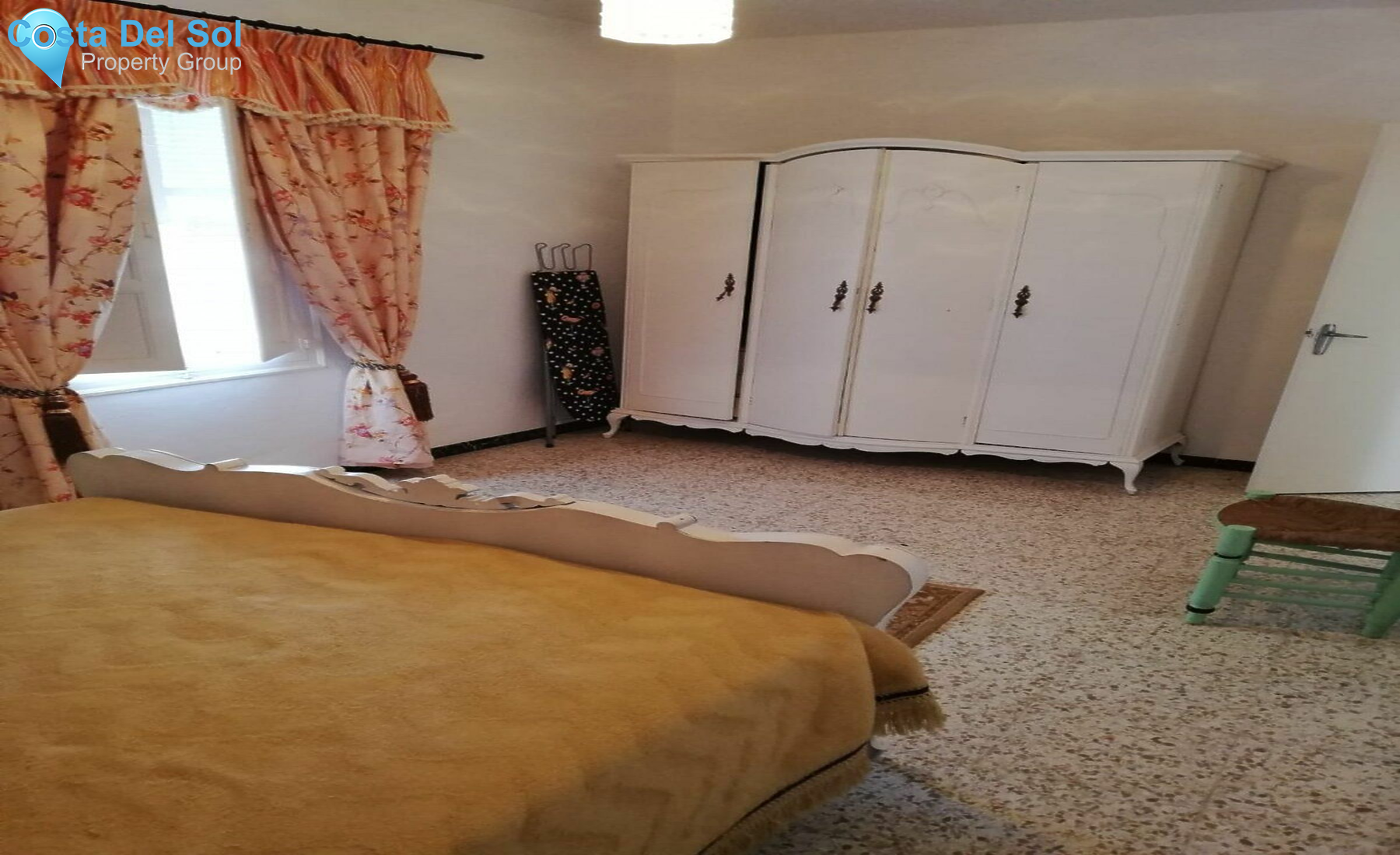 Townhouse in Alhaurín el Grande-1496715