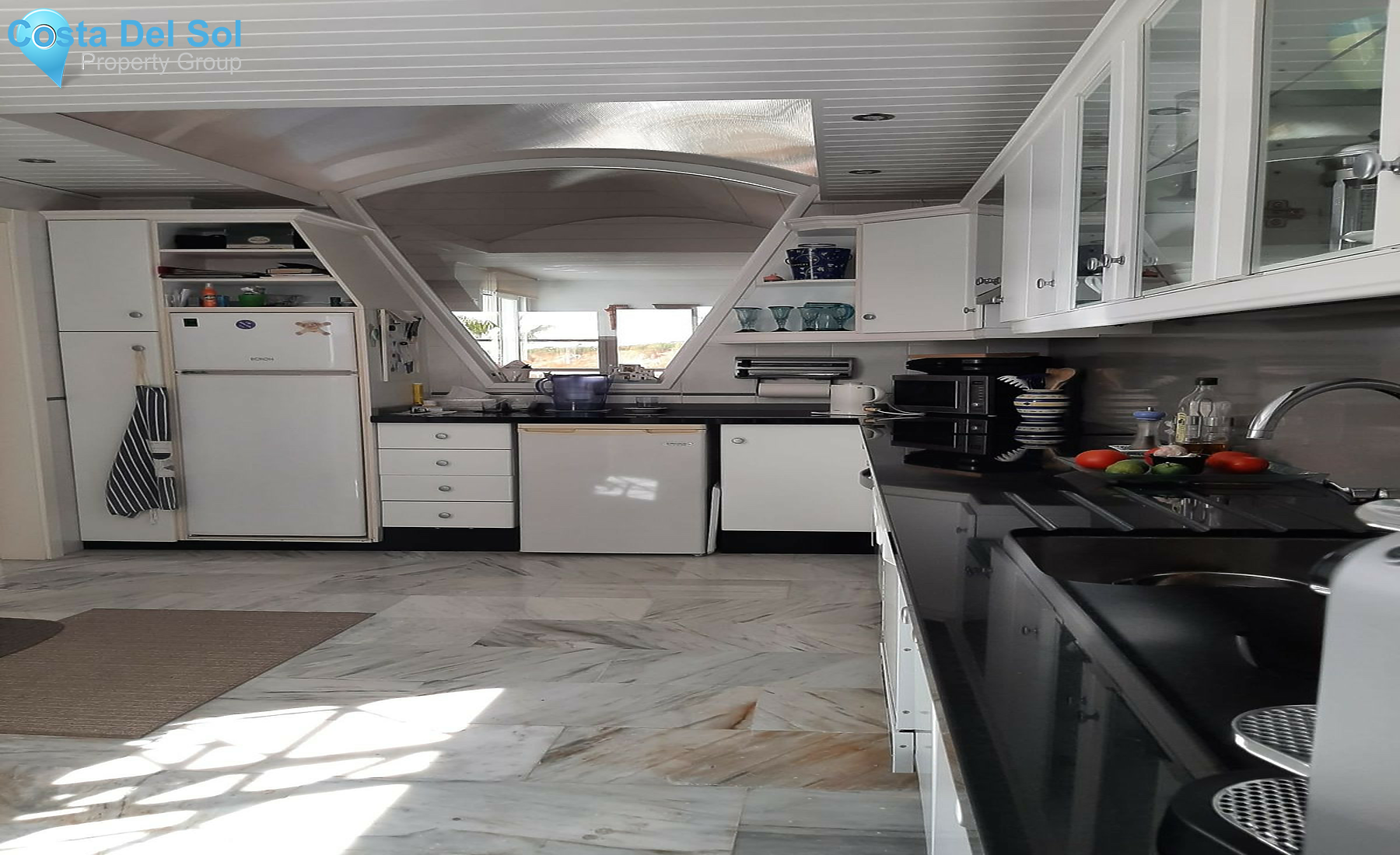 Townhouse in Calahonda-1259566