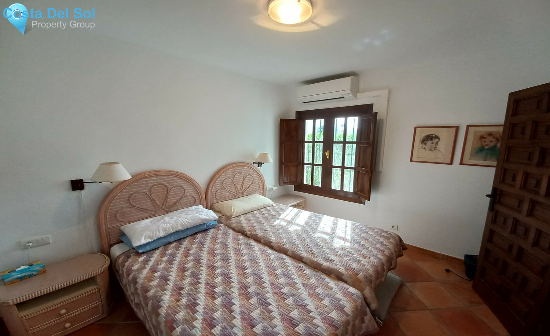 Townhouse in El Chaparral-717436