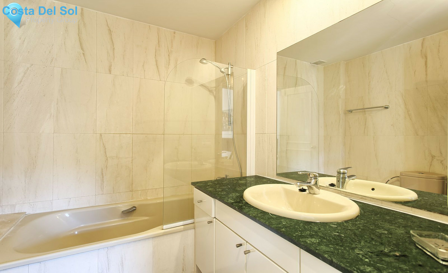 Townhouse in Estepona-1559166