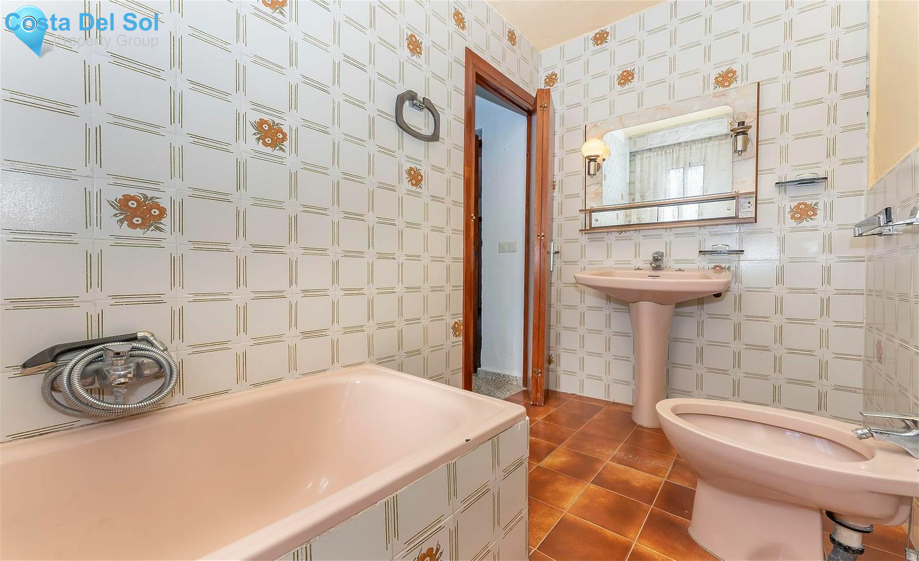 Townhouse in Guaro-1214686