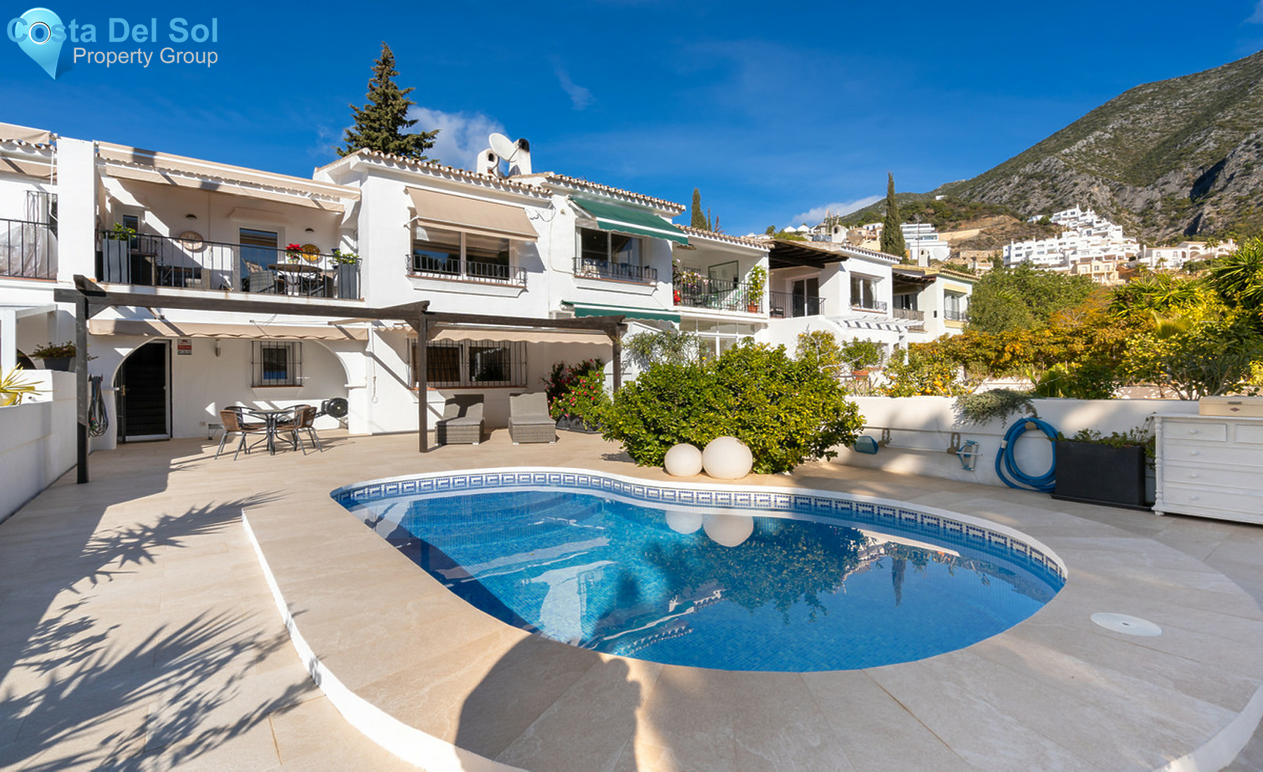 Townhouse in Istán-1380240