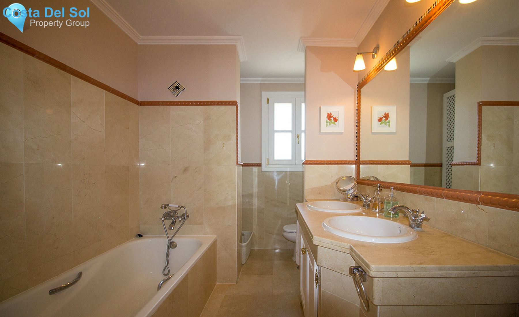 Townhouse in La Heredia-1347380