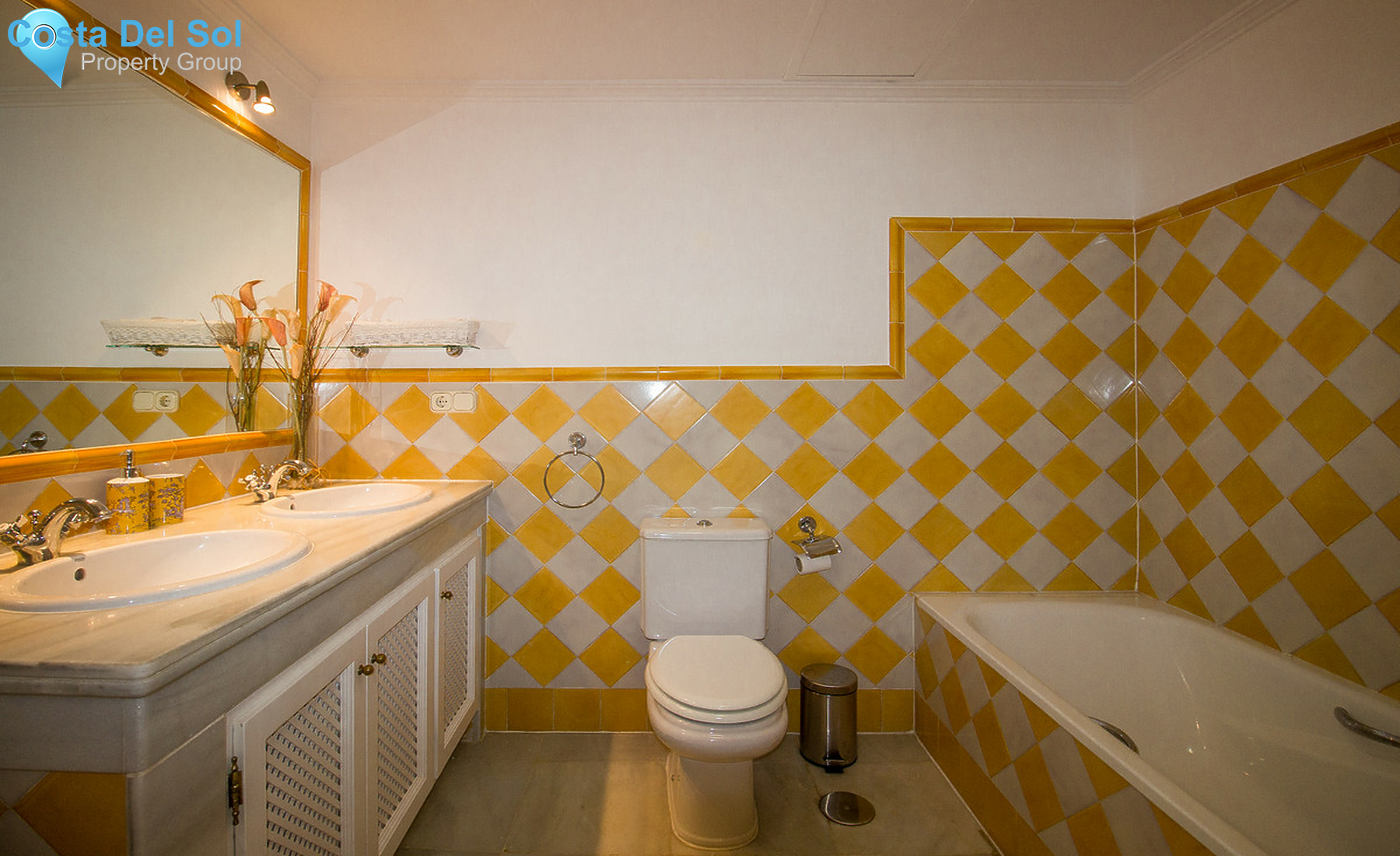 Townhouse in La Heredia-1347382