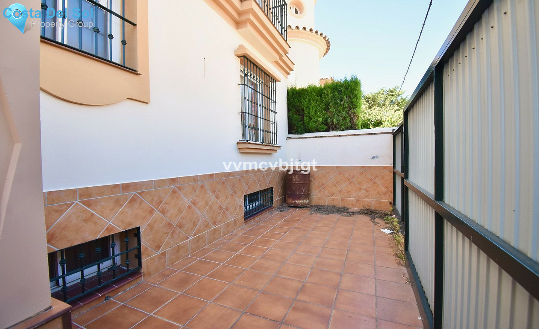 Townhouse in Los Boliches