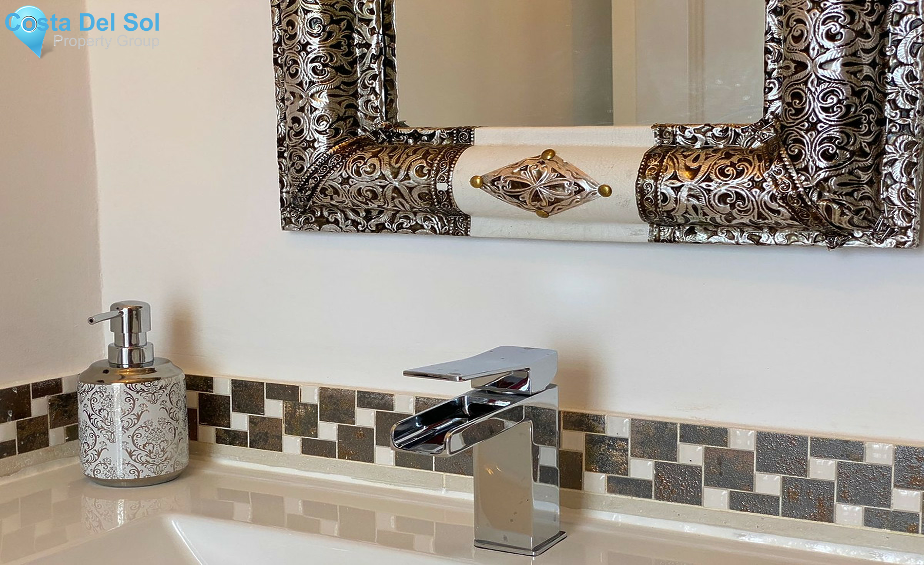 Townhouse in Marbella-1404016