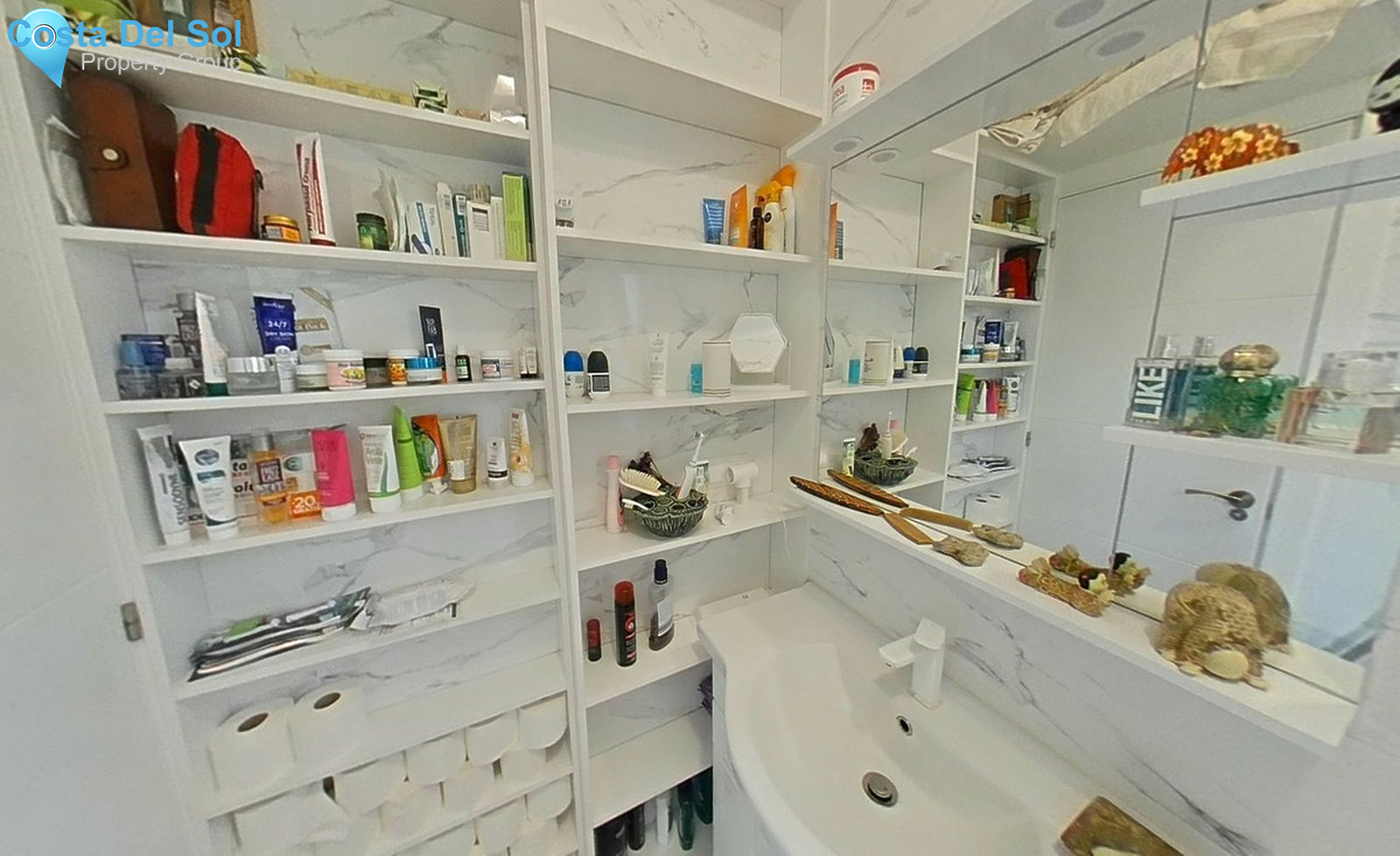 Townhouse in Marbella-1507650