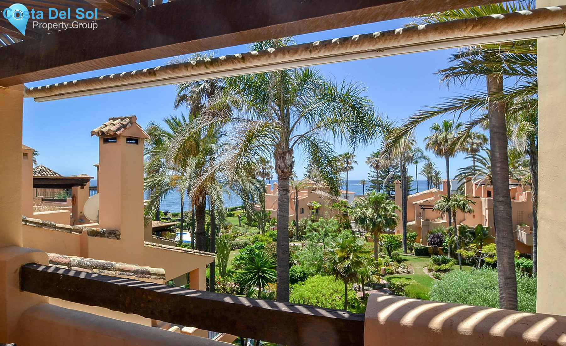 Townhouse in New Golden Mile-1268368