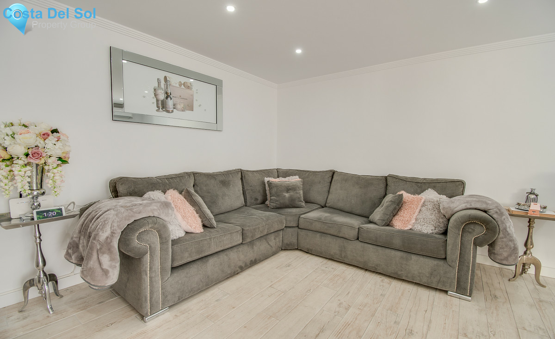 Townhouse in New Golden Mile-1324711