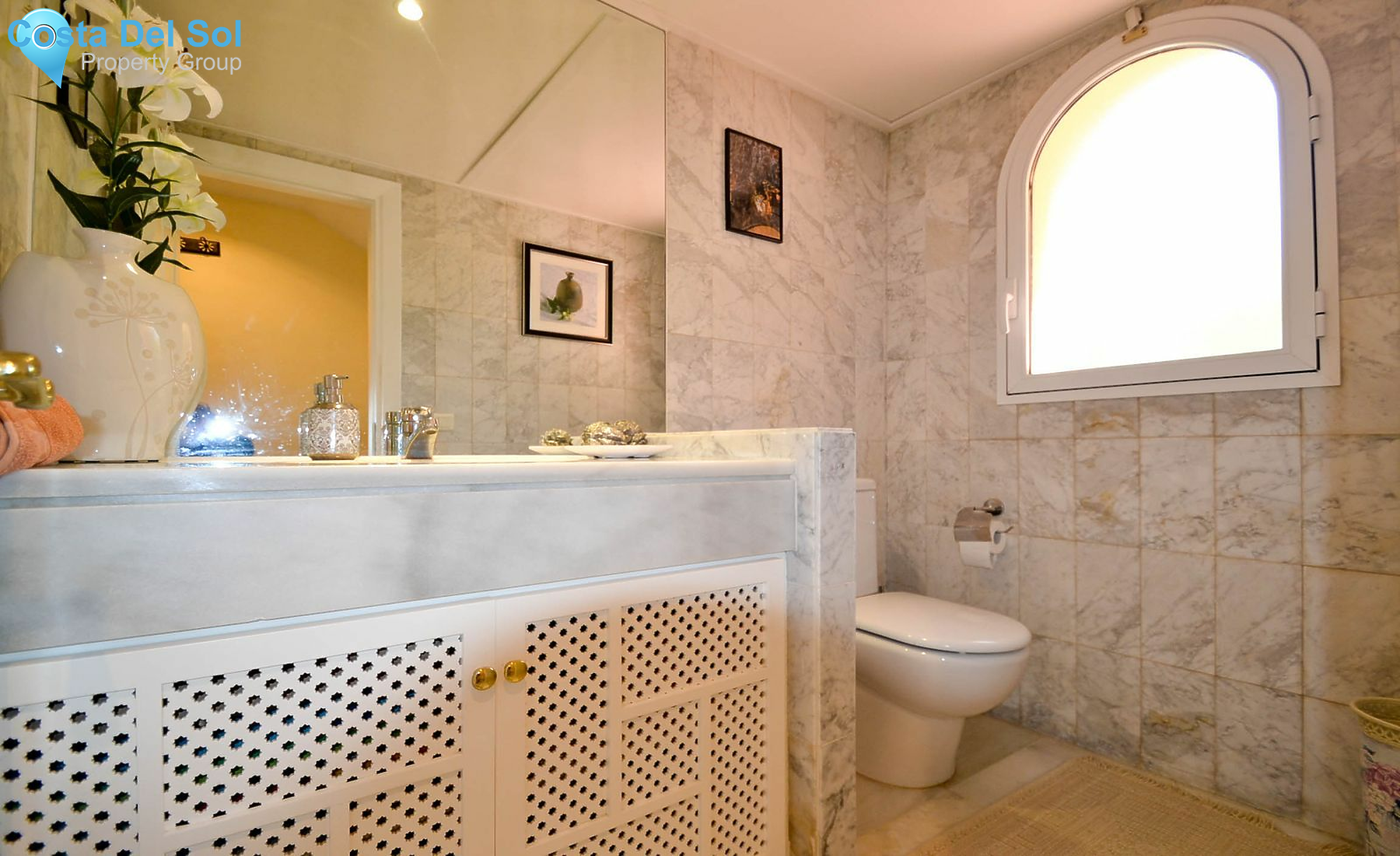 Townhouse in New Golden Mile-1181294