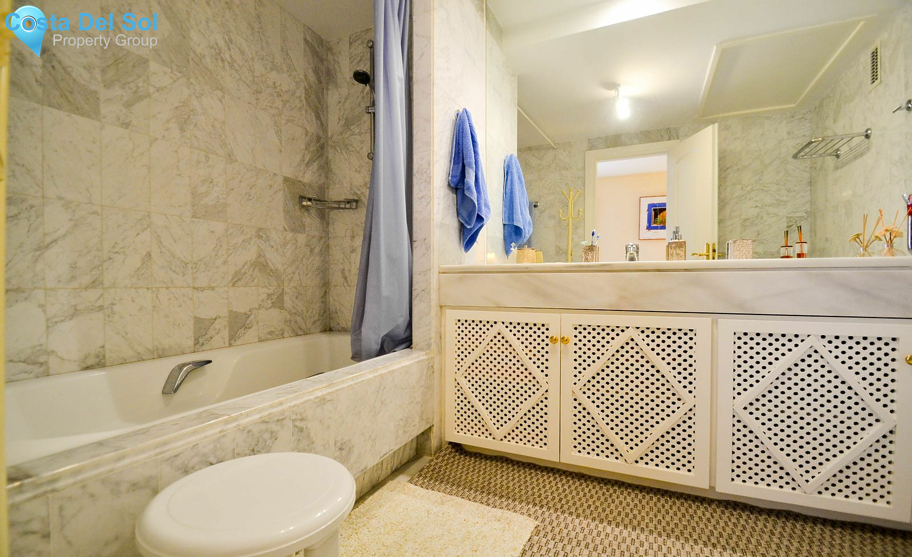 Townhouse in New Golden Mile-1181297