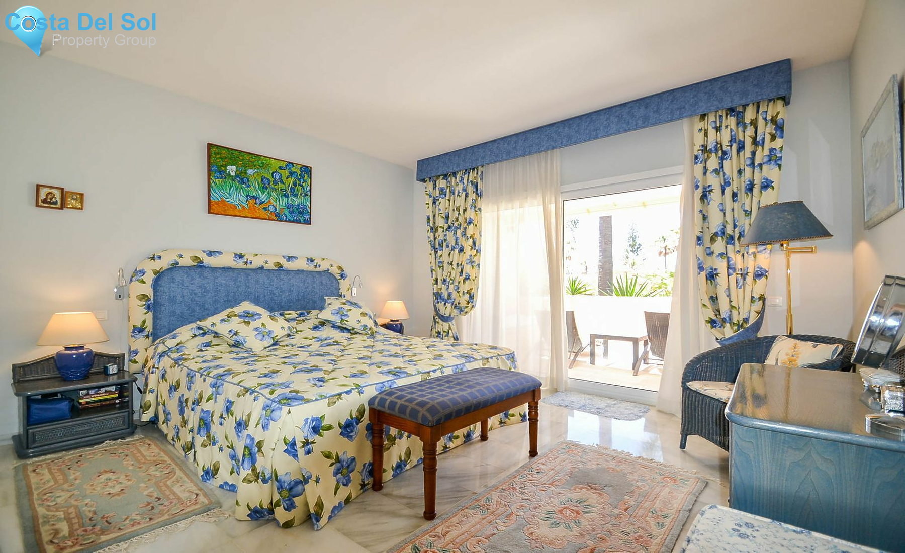 Townhouse in New Golden Mile-1181280