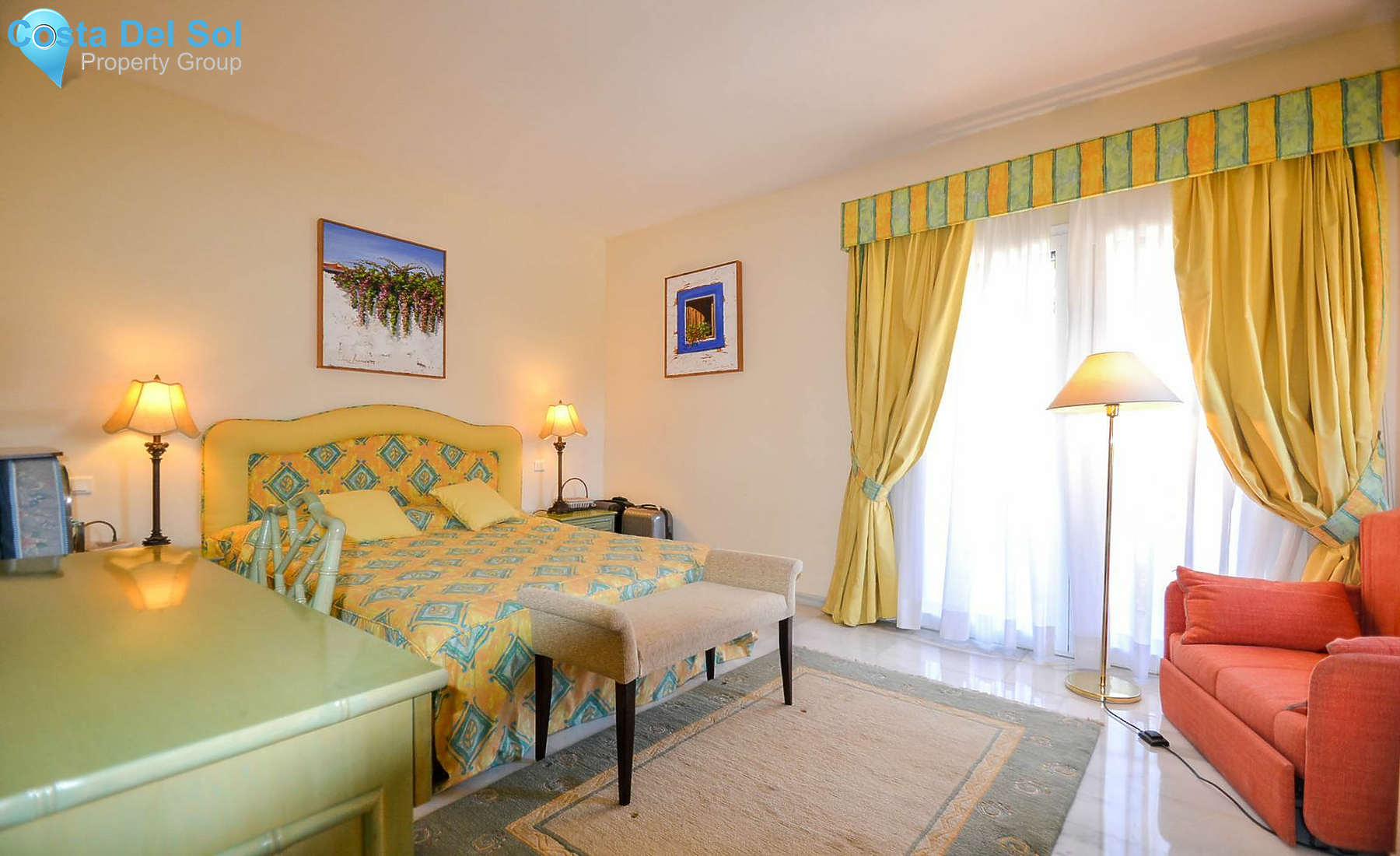 Townhouse in New Golden Mile-1181281