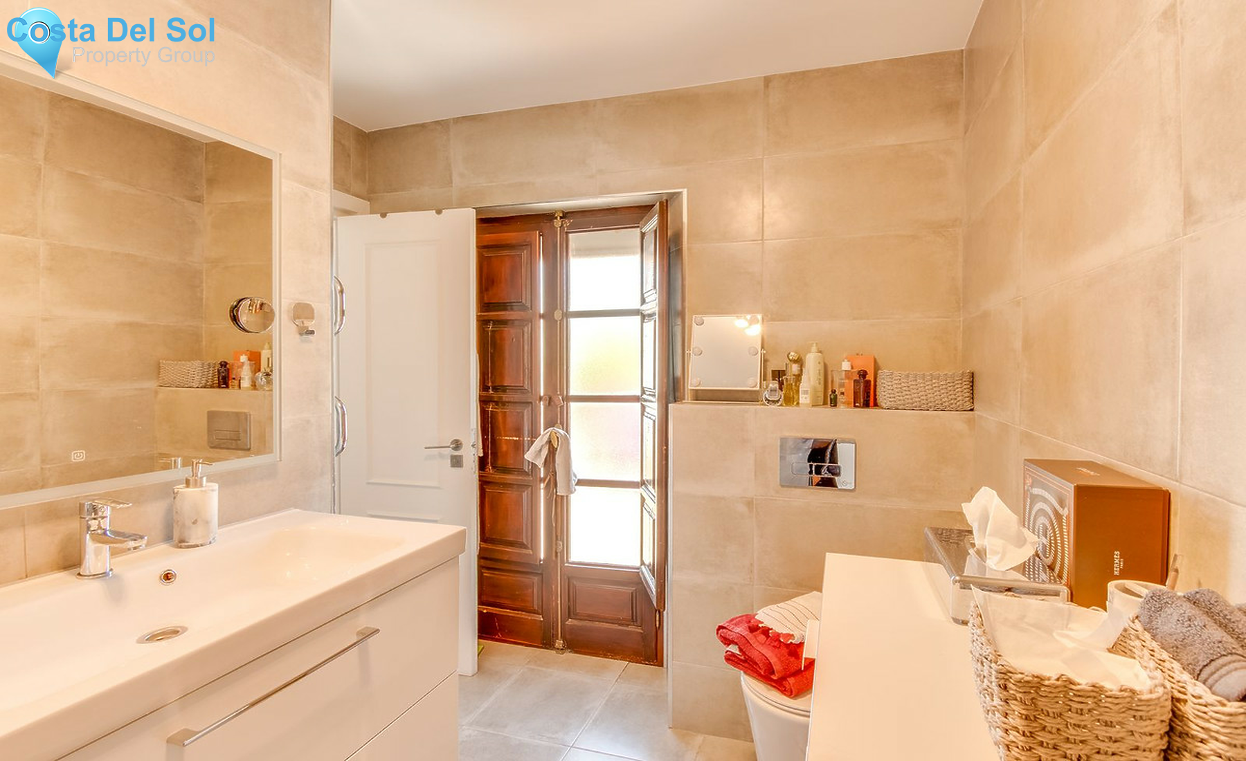 Townhouse in Nueva Andalucía-1248085