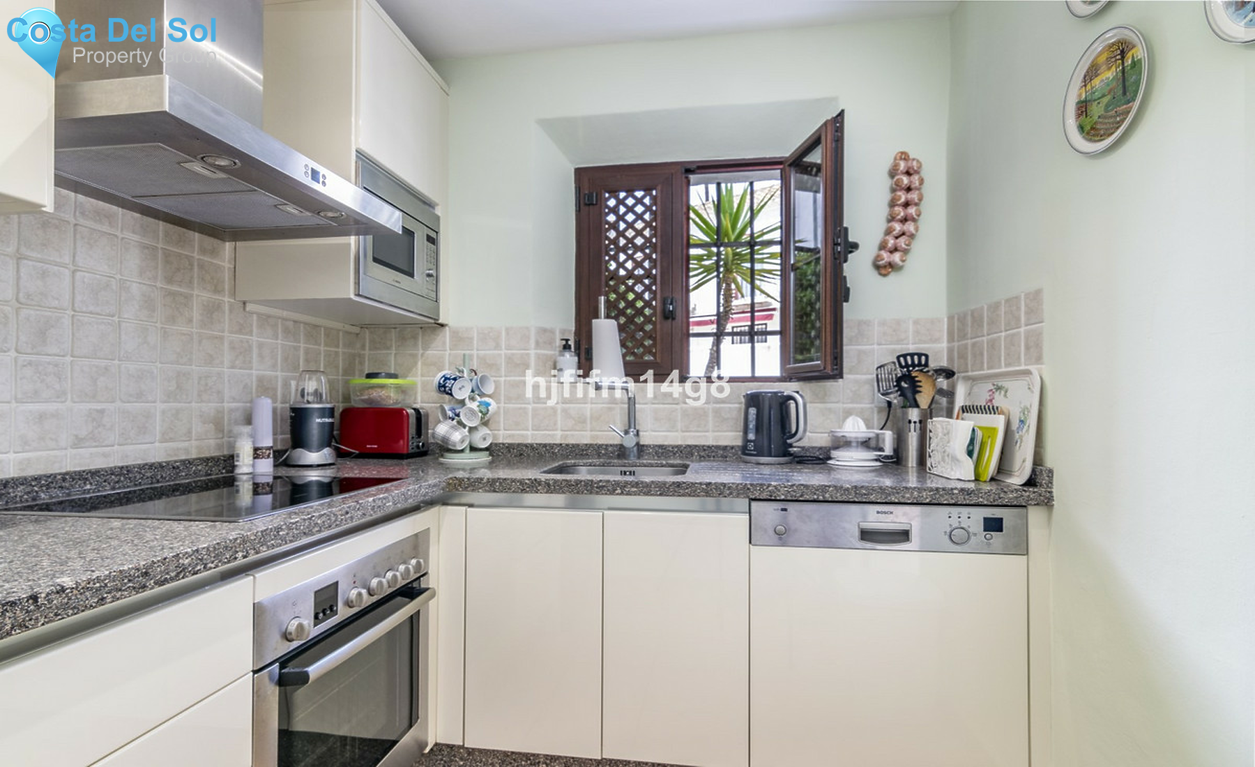 Townhouse in Nueva Andalucía-1251500