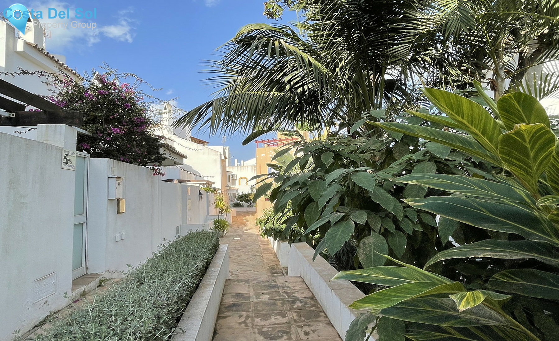 Townhouse in Nueva Andalucía-1298417