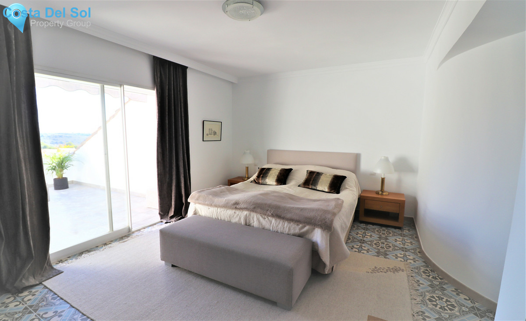 Townhouse in Nueva Andalucía-1310193