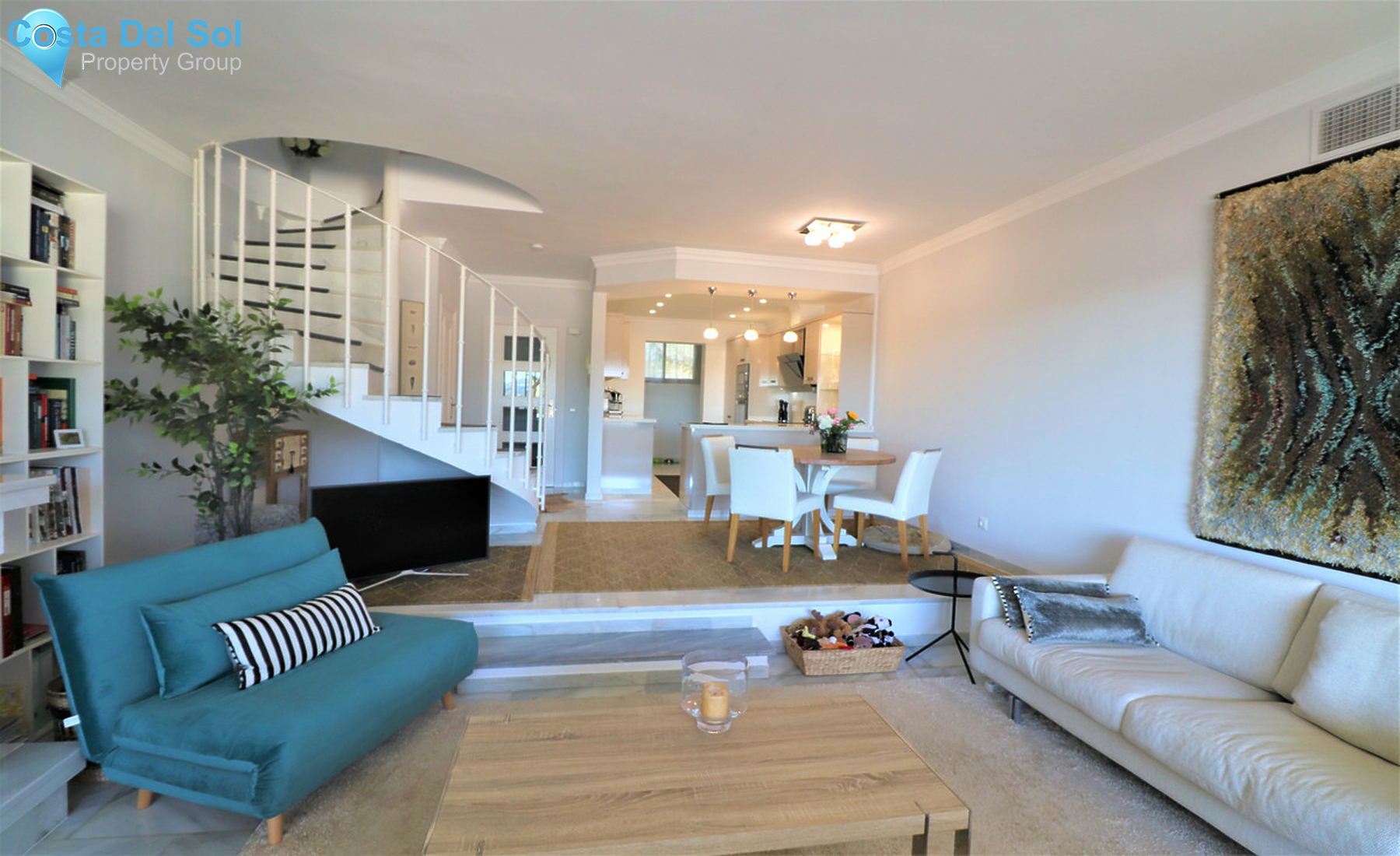 Townhouse in Nueva Andalucía-1310178