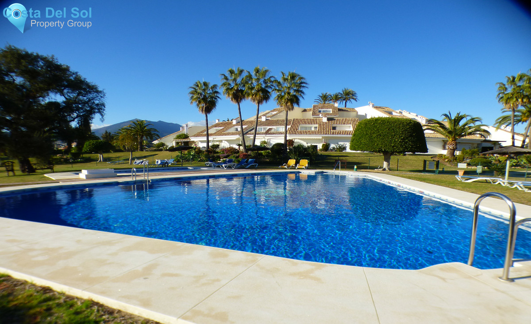 Townhouse in Nueva Andalucía-1310183