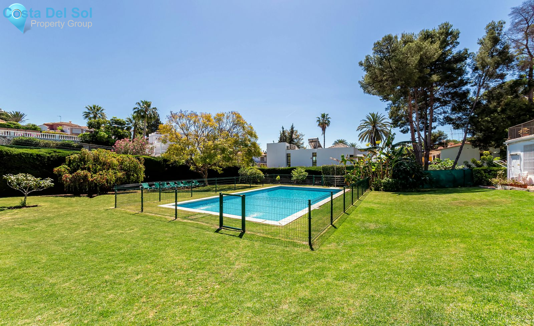 Ground Floor Apartment in Nueva Andalucía-1135899