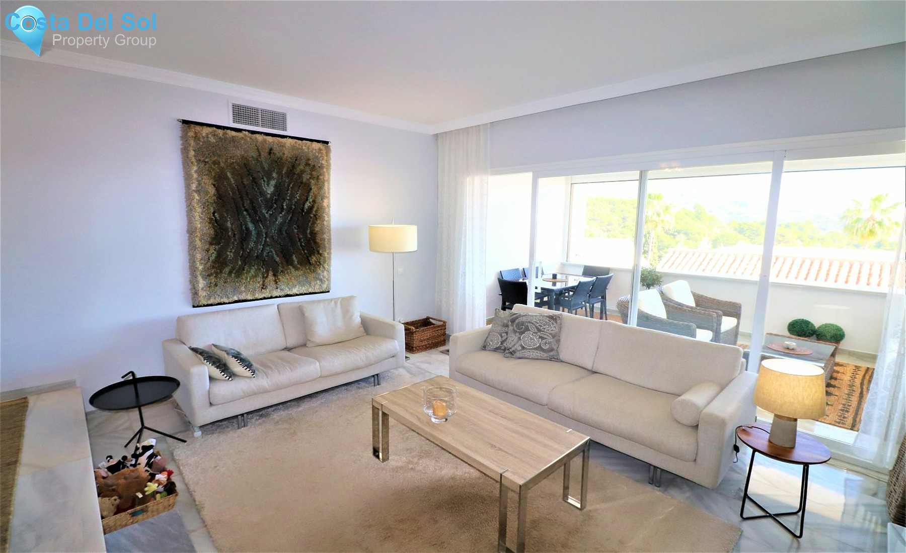 Townhouse in Nueva Andalucía-1140113