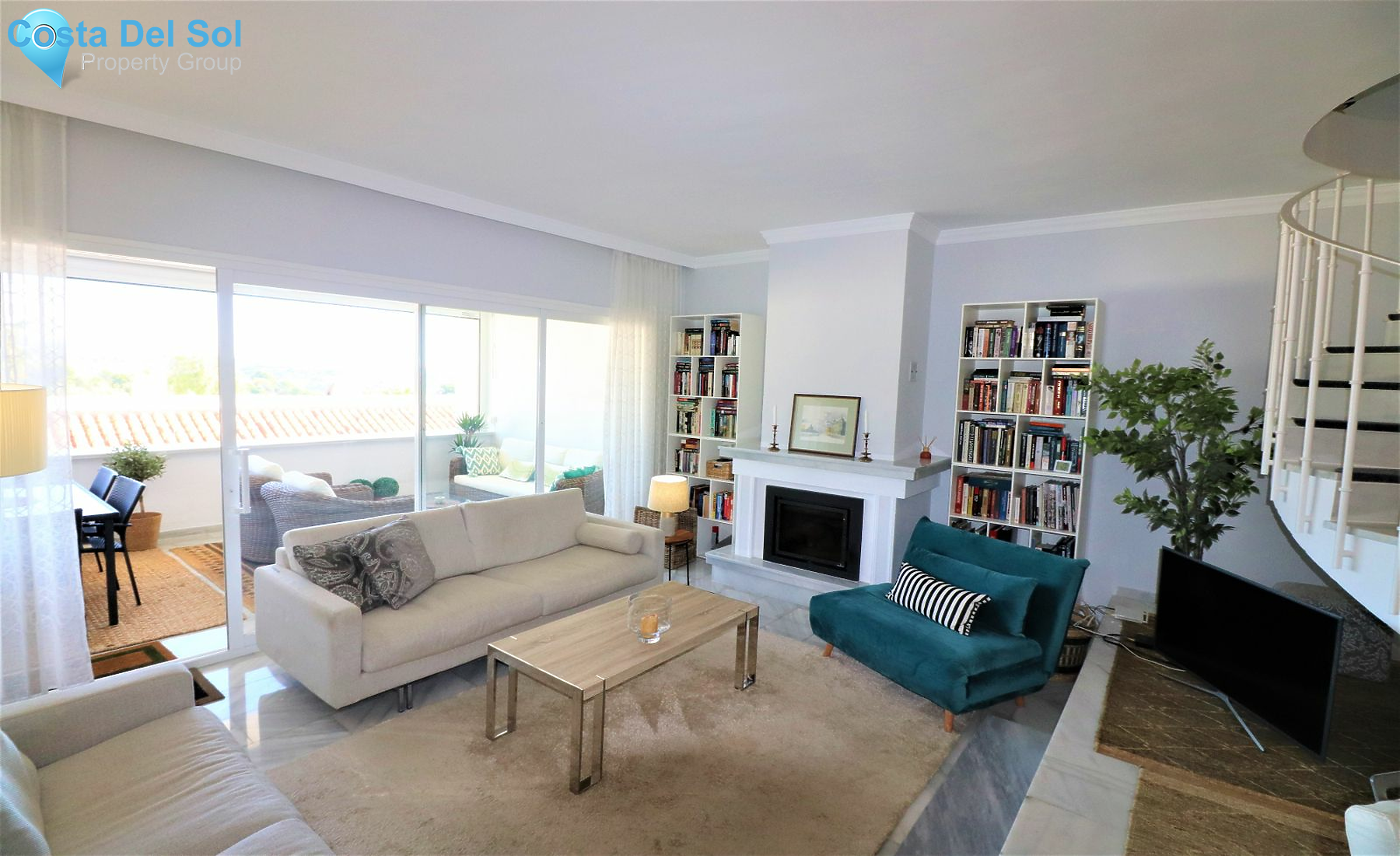 Townhouse in Nueva Andalucía-1140116